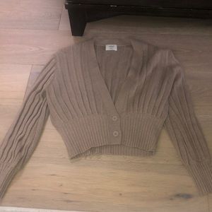Size small Wilfred sweater